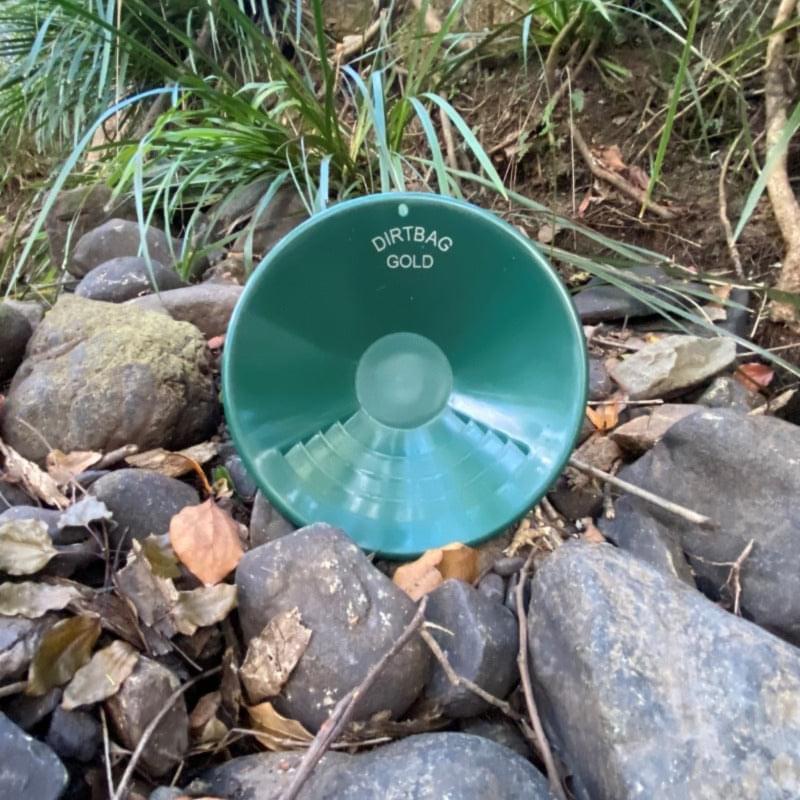 Delight young explorers with the thrill of discovery with our Australian Kids Paydirt Tins, featuring guaranteed gold, gemstones, and more, perfect for igniting curiosity and adventure.