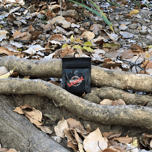 Perfect for both beginners and seasoned prospectors, Dirtbag Gold's SAVAGE Black Sand Paydirt guarantees a minimum of 0.1g of fine gold, providing an exhilarating opportunity to hone your panning skills.